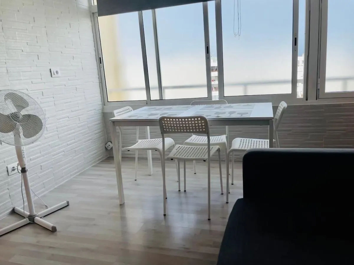 Top Floor Sea View Central Holiday Home Maspalomas  Apartamento Maspalomas (Gran Canaria)